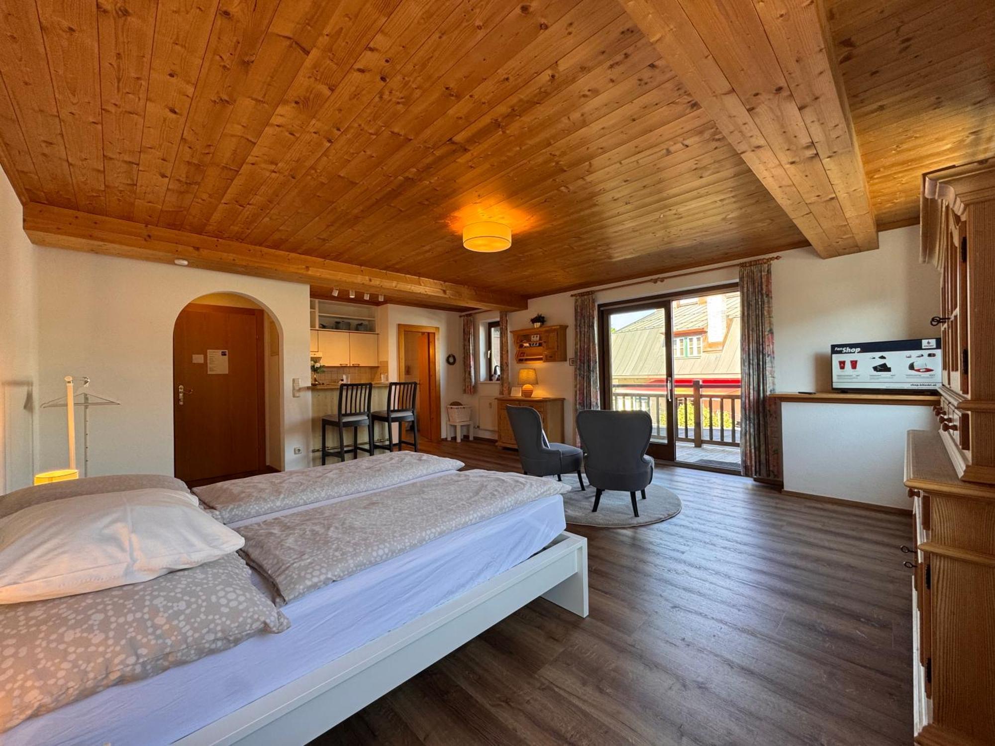 City-Apart Kitzbuehel Stadt Екстер'єр фото